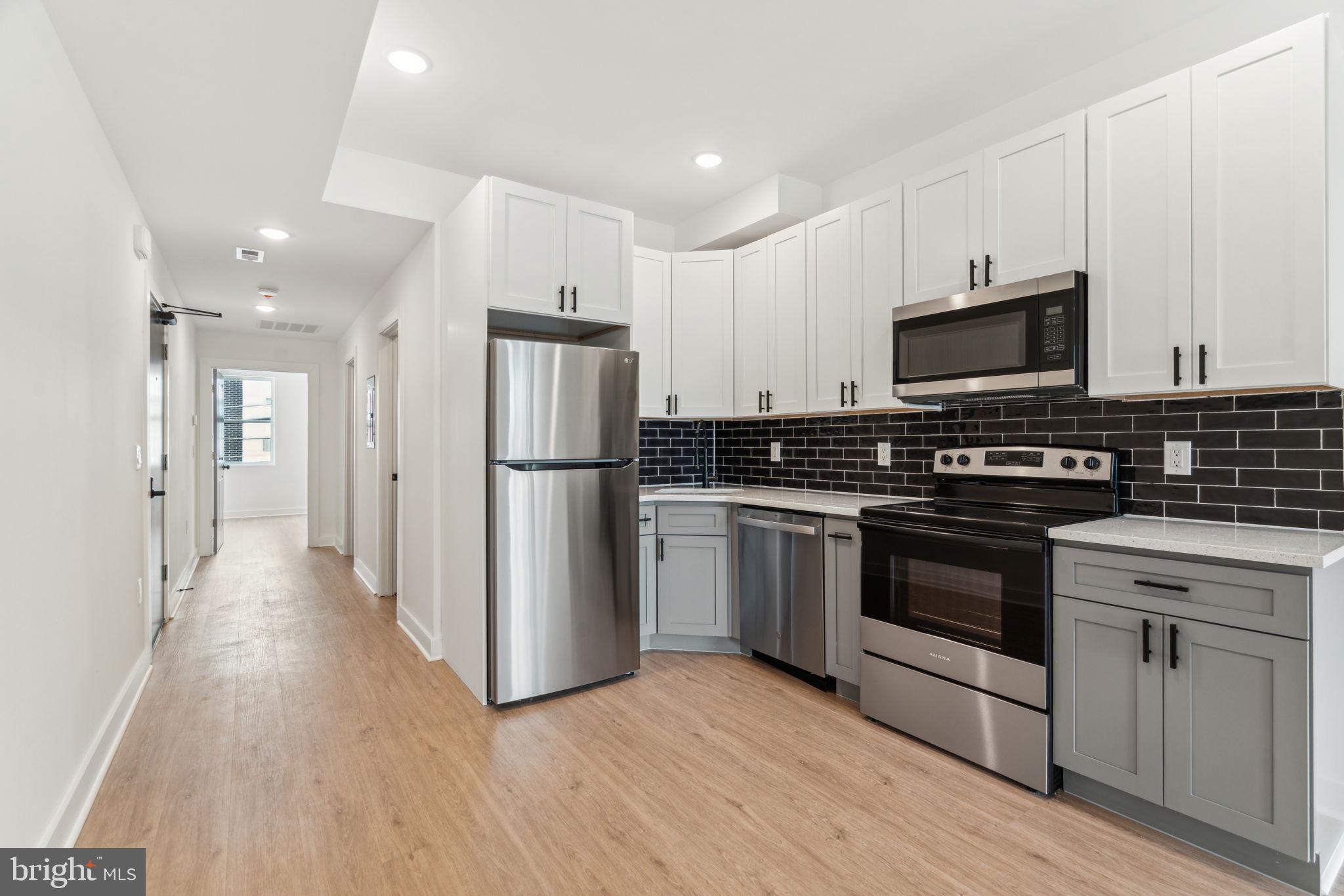 1028 W DAUPHIN ST #2