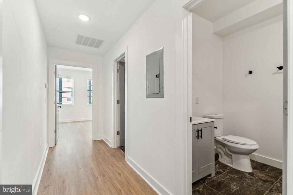 1028 W DAUPHIN ST #2