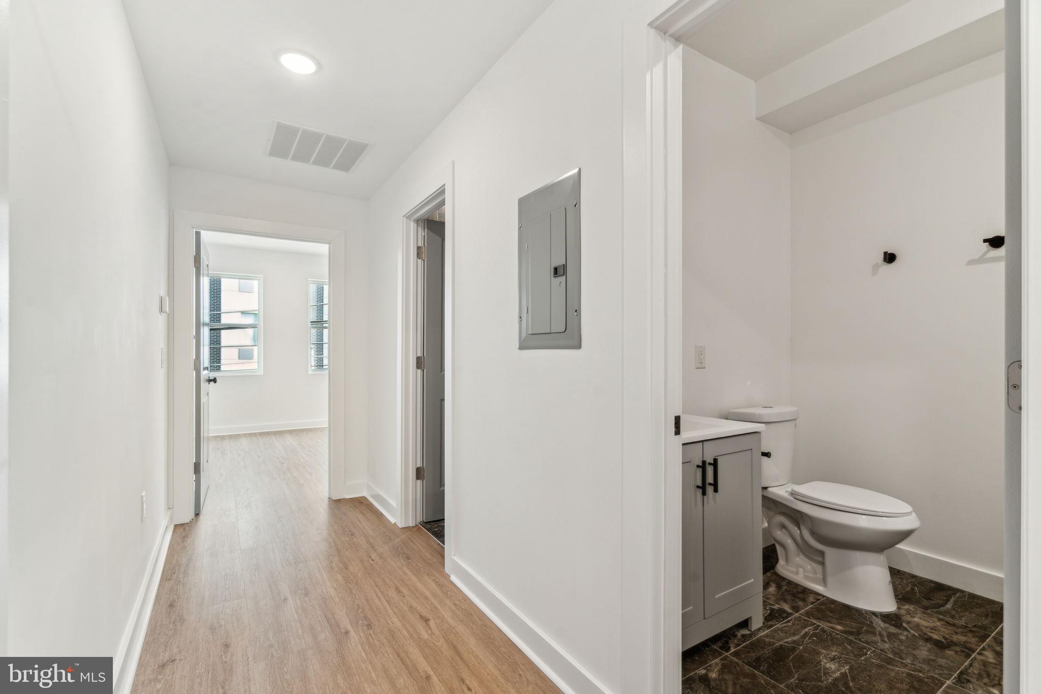 1028 W DAUPHIN ST #2