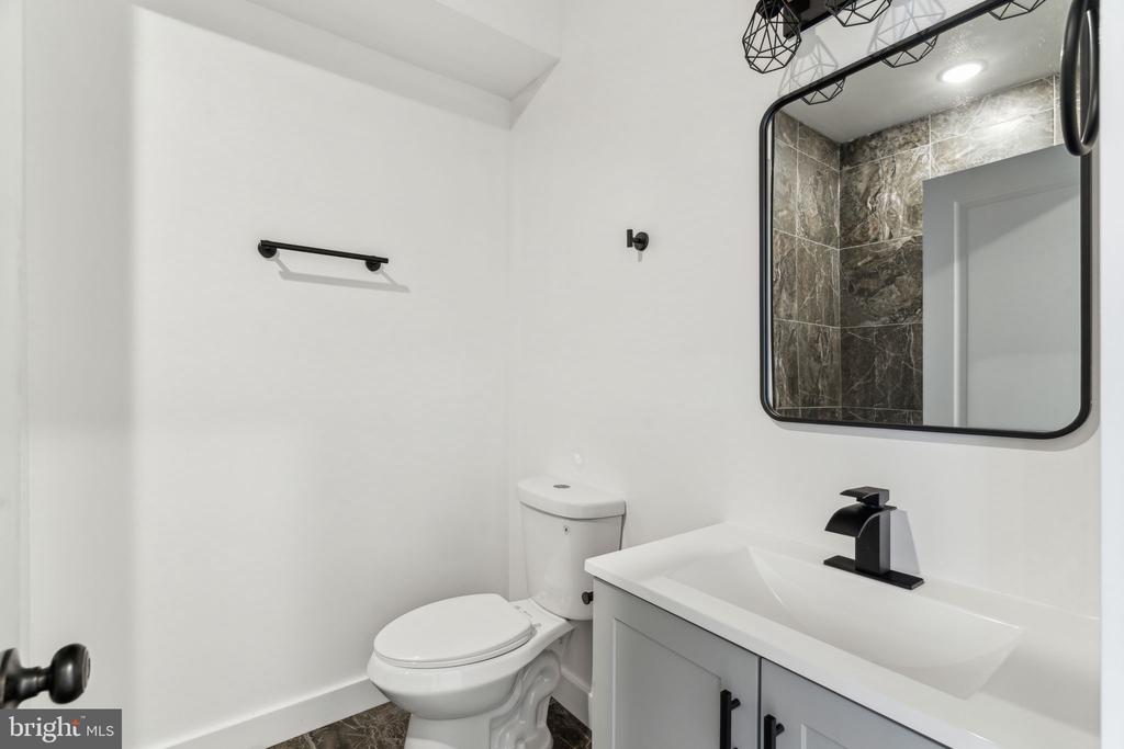 1028 W DAUPHIN ST #2