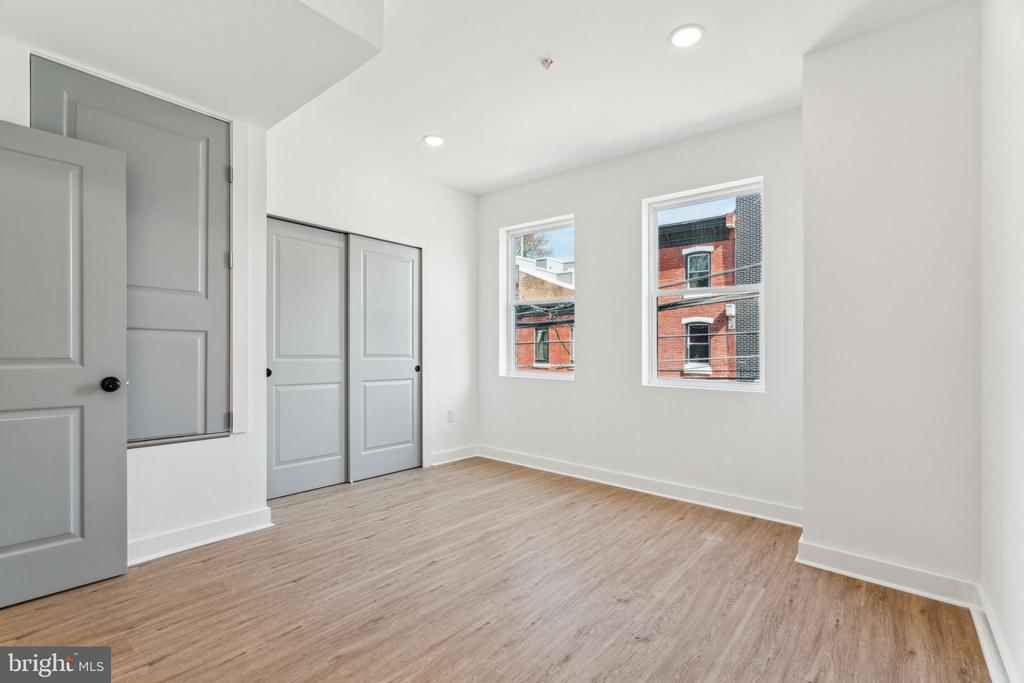 1028 W DAUPHIN ST #2