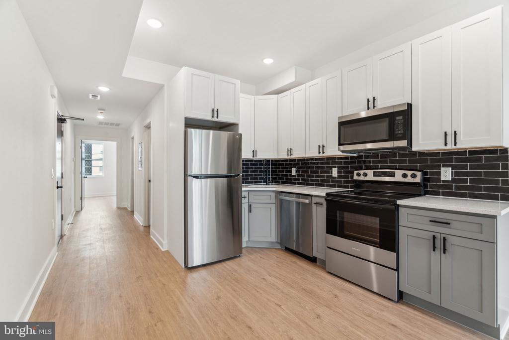 1028 W DAUPHIN ST #2