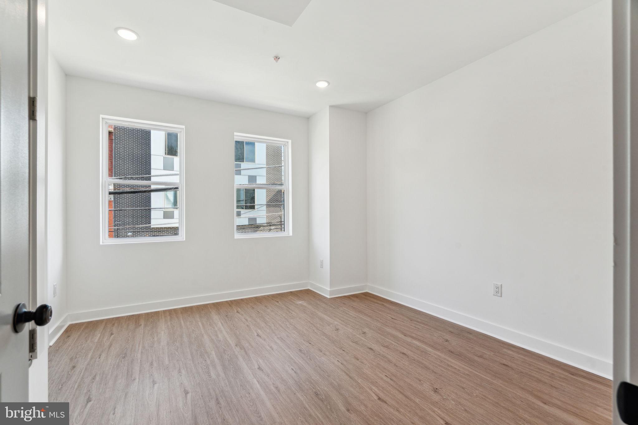 1028 W DAUPHIN ST #2