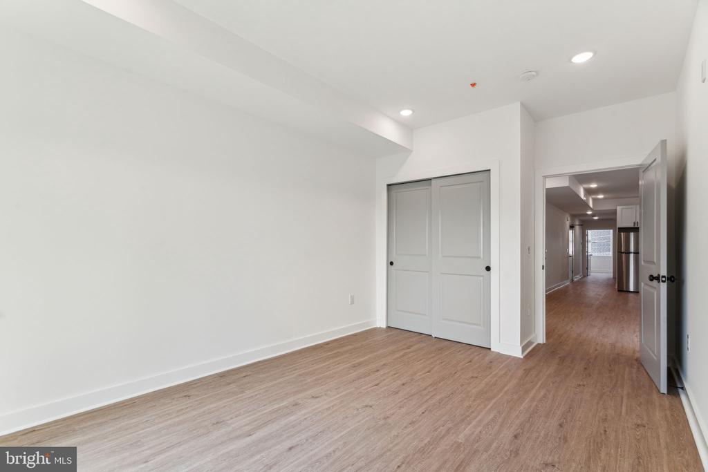 1028 W DAUPHIN ST #2