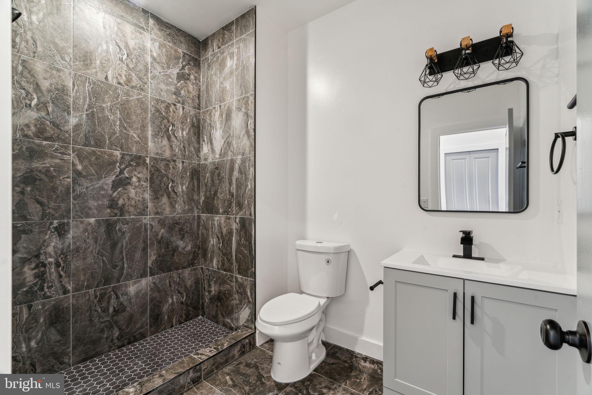 1028 W DAUPHIN ST #3