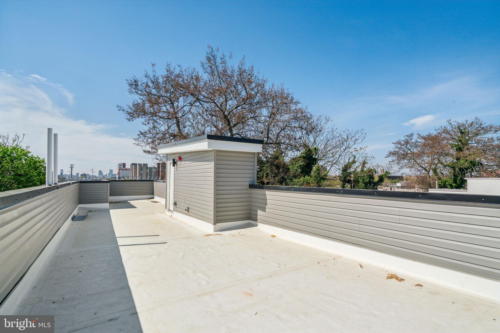 1028 W DAUPHIN ST #3