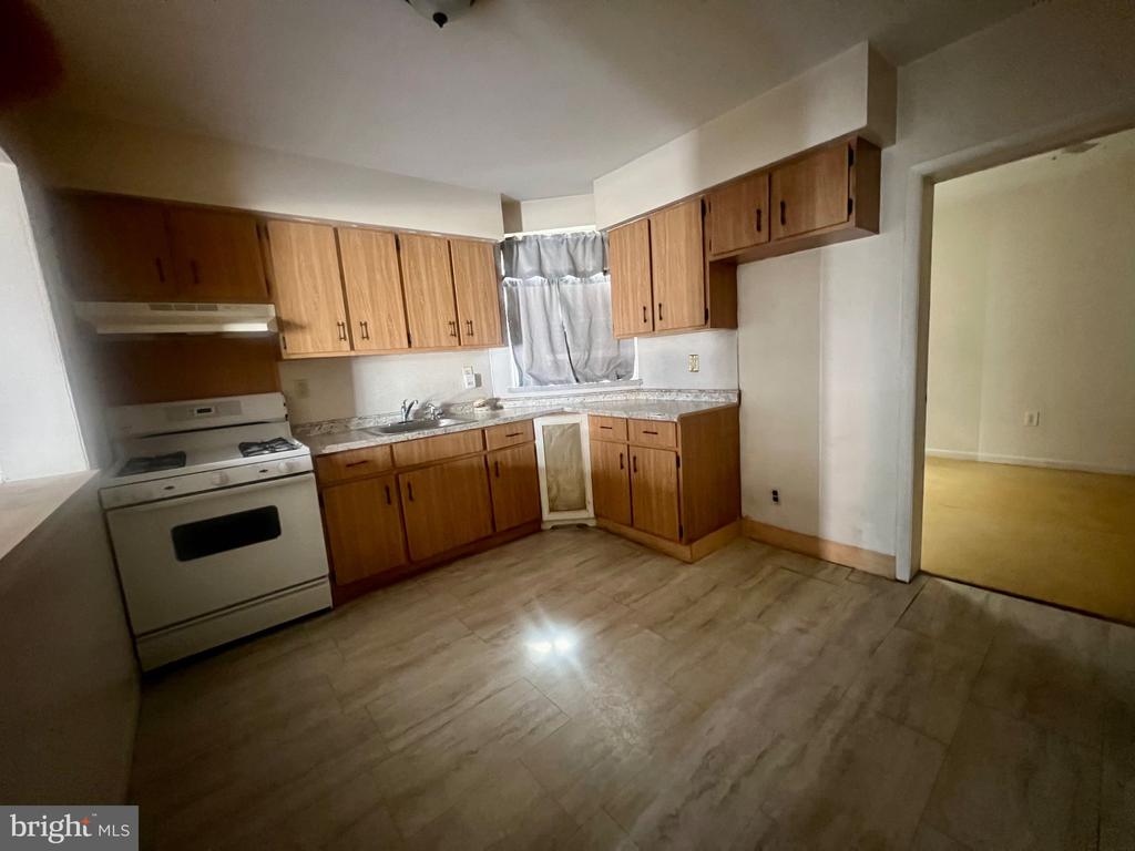 409 N 64TH ST #1ST FLOOR