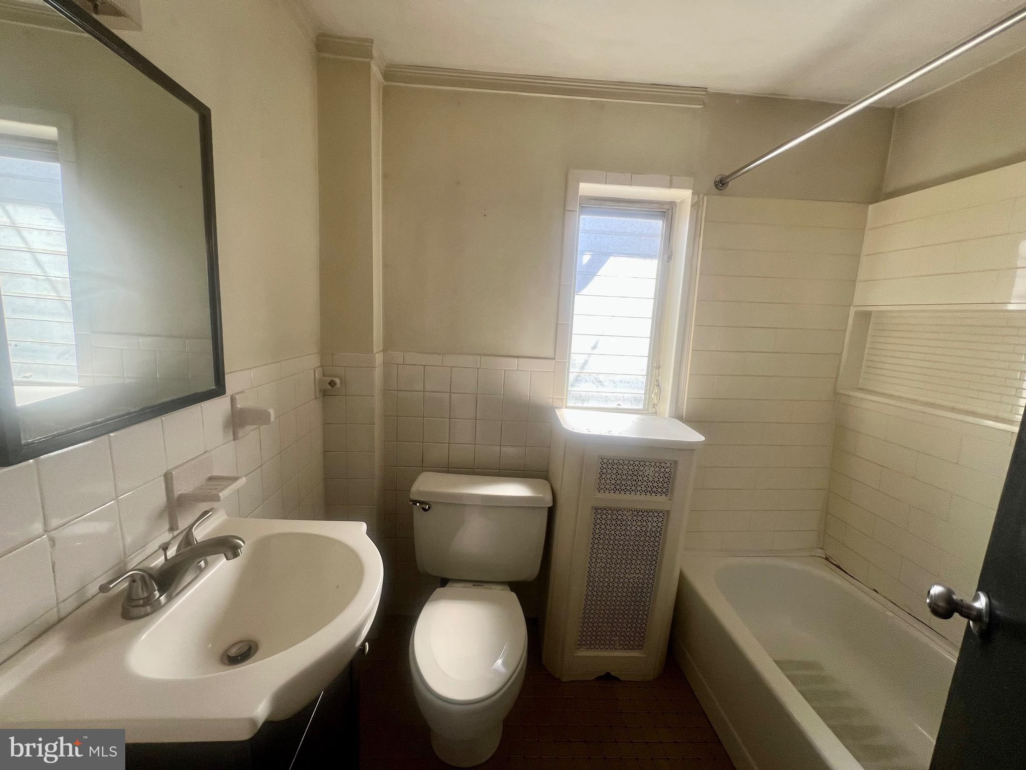 409 N 64TH ST #1ST FLOOR