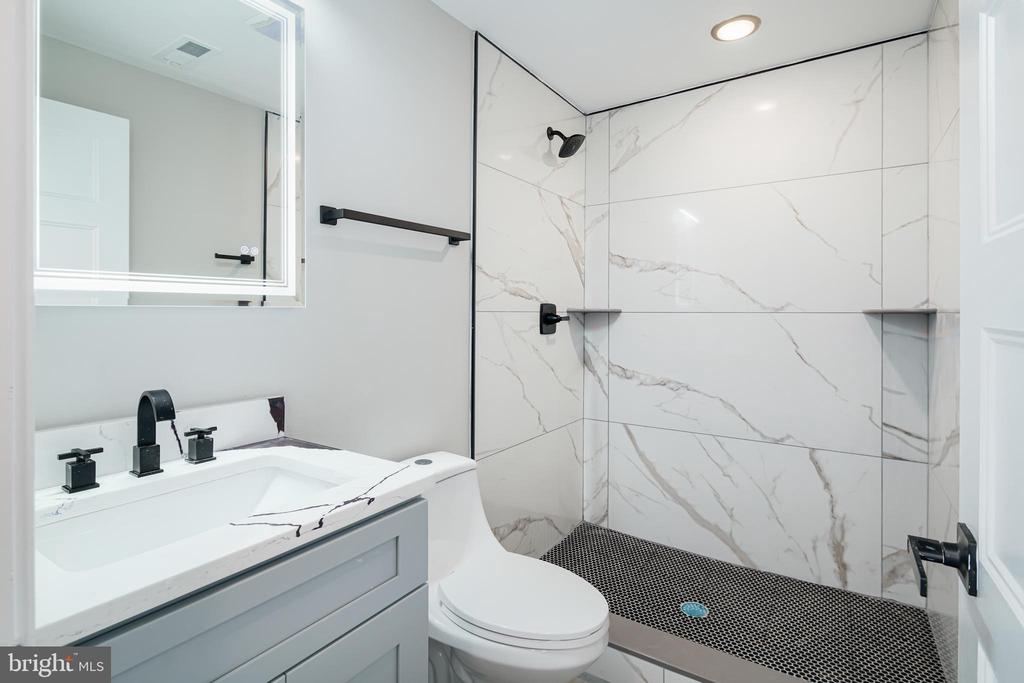 4327 BALTIMORE AVE #2