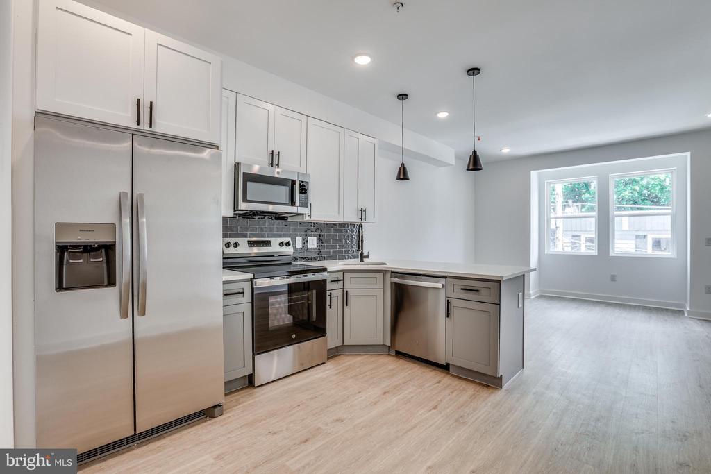 922 W ARIZONA ST #2