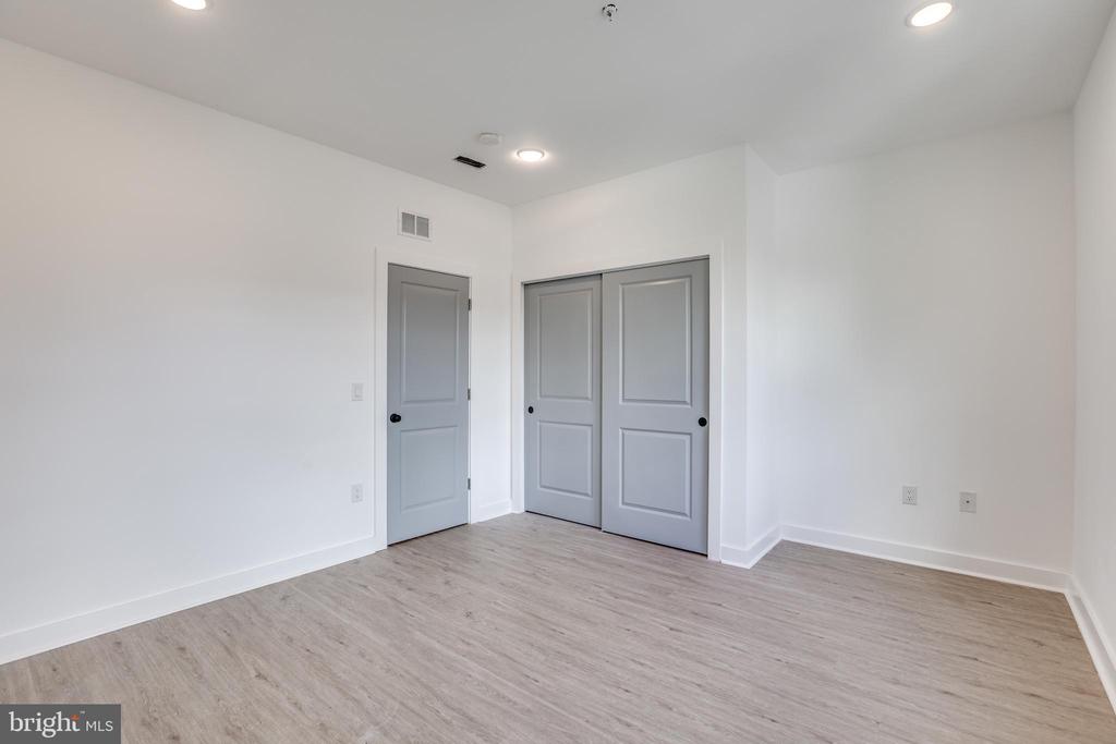 922 W ARIZONA ST #2
