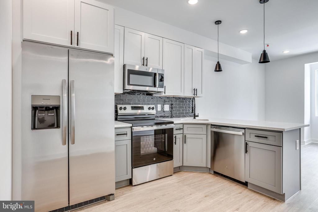 922 W ARIZONA ST #2