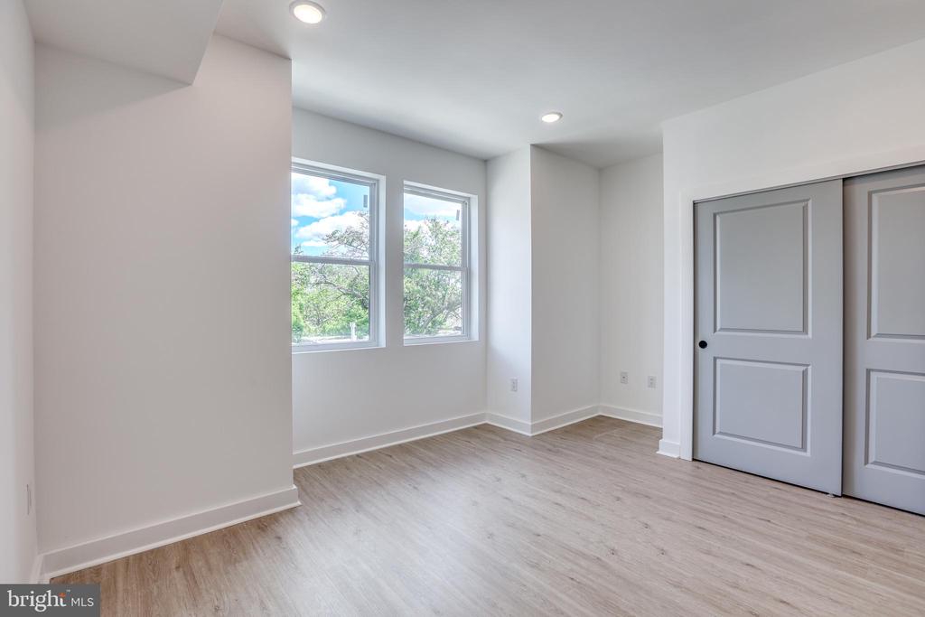 922 W ARIZONA ST #2