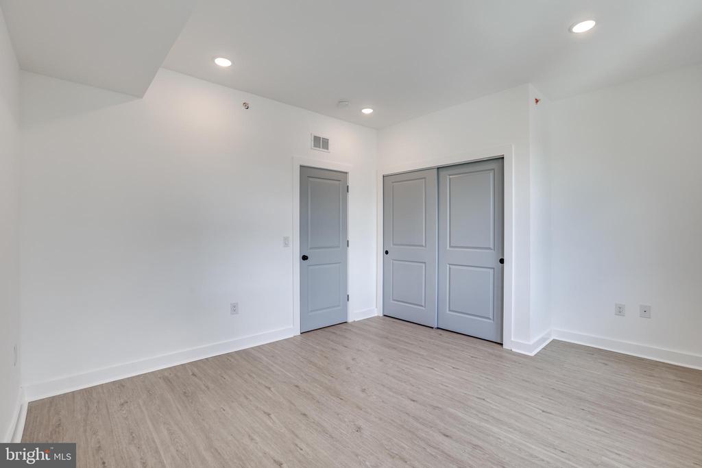 922 W ARIZONA ST #2