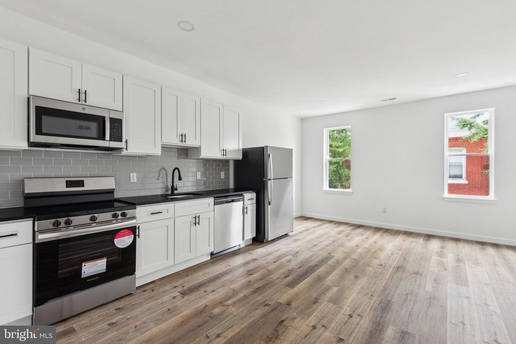 38 S SALFORD ST #2