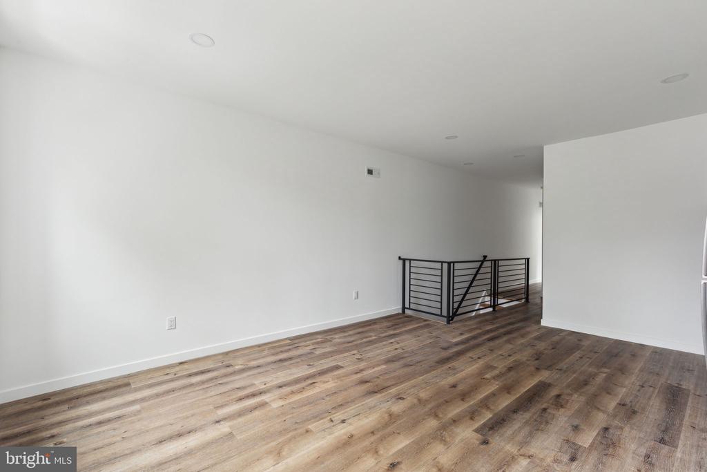 38 S SALFORD ST #2