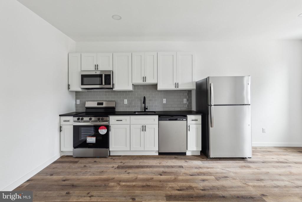 38 S SALFORD ST #2
