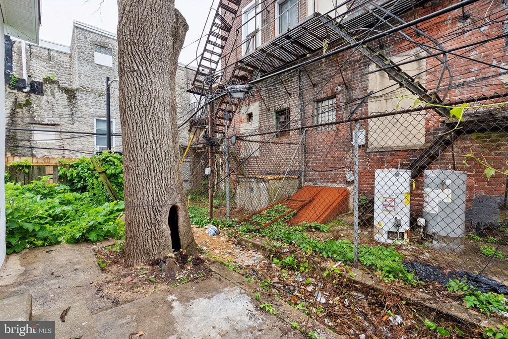 38 S SALFORD ST #1