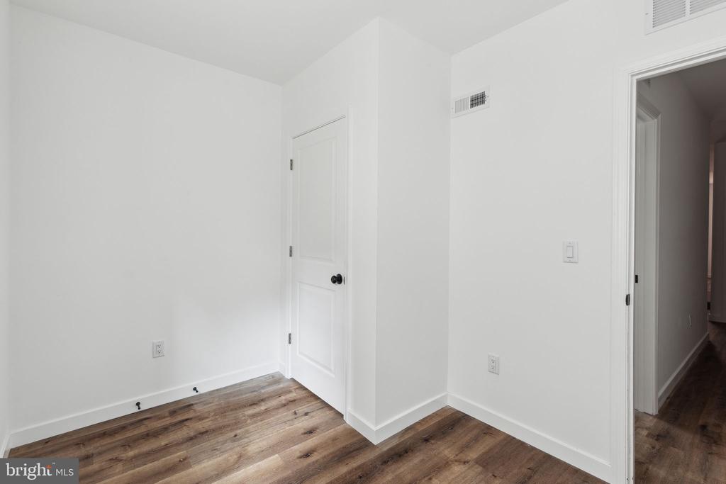 38 S SALFORD ST #1