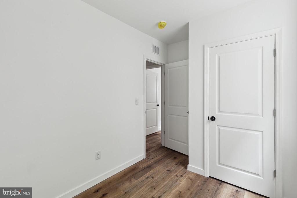 38 S SALFORD ST #1