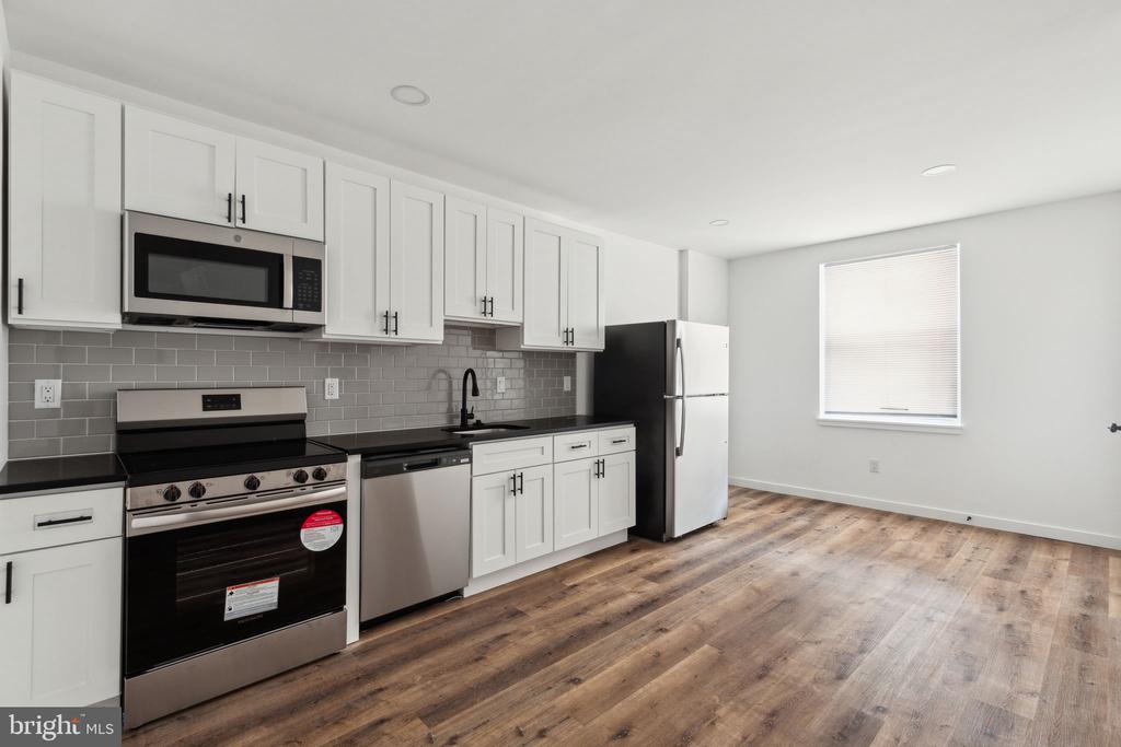 38 S SALFORD ST #1