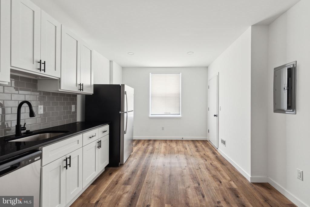 38 S SALFORD ST #1