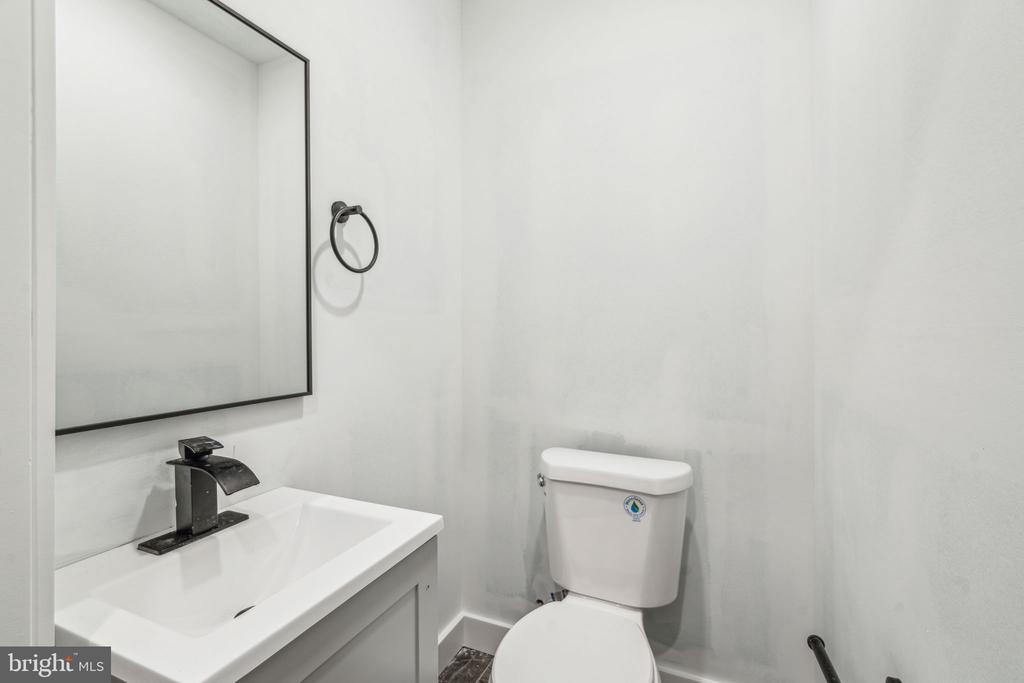 4163 MANTUA AVE #4