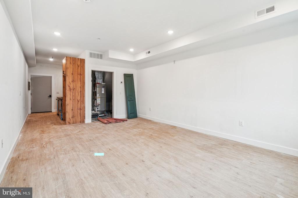 4163 MANTUA AVE #4