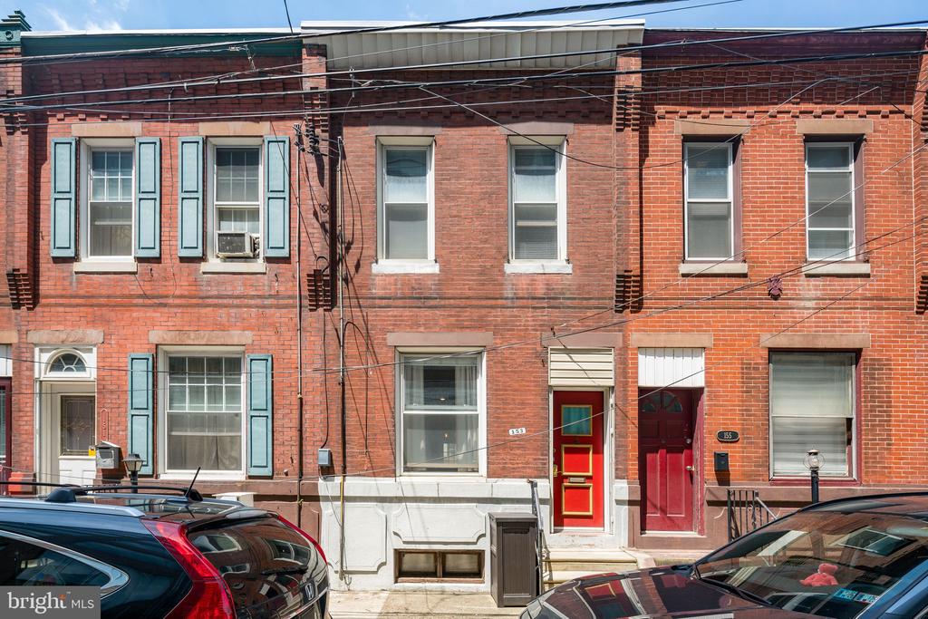 153 E ALLEN ST