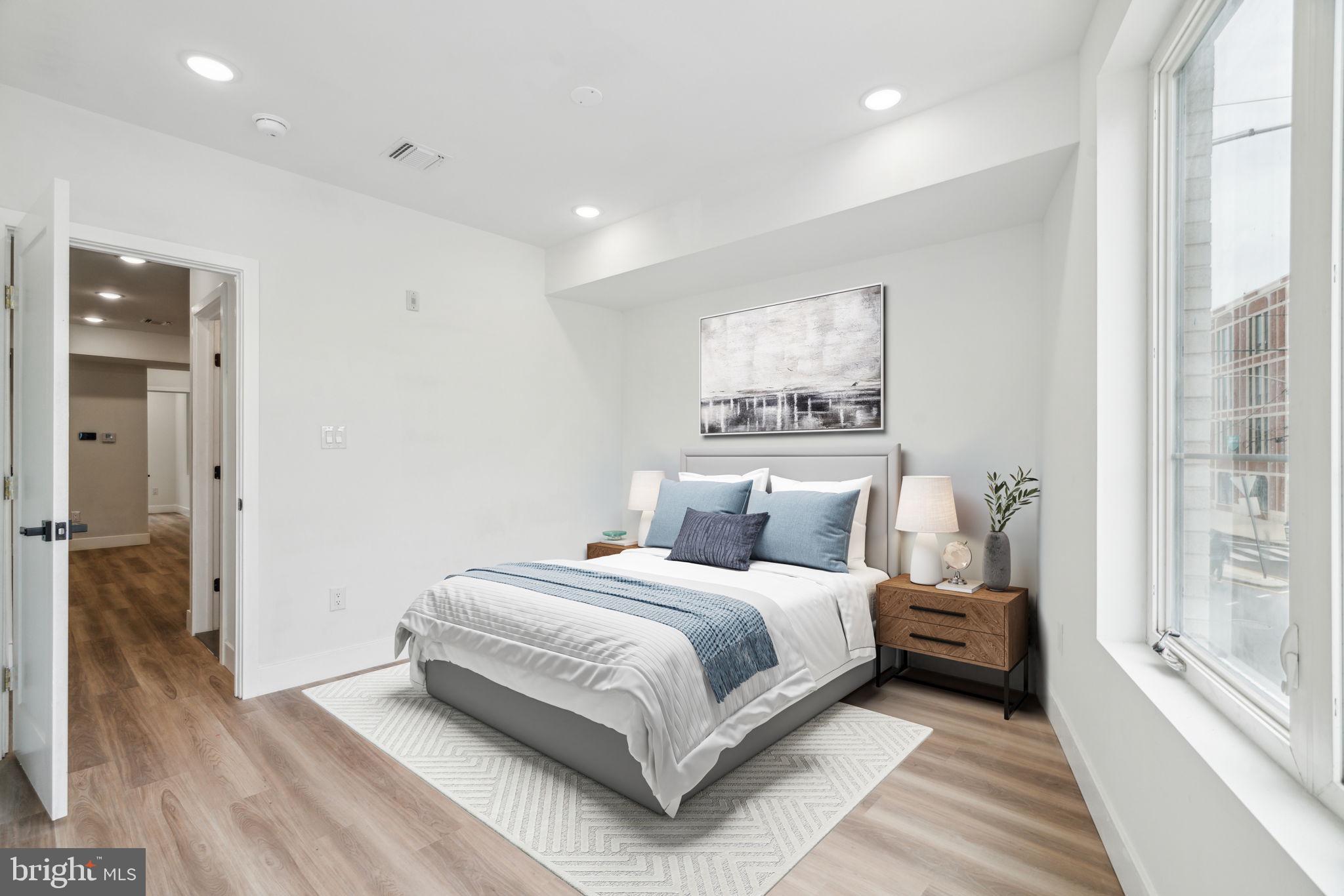 2330 FRANKFORD AVE #3