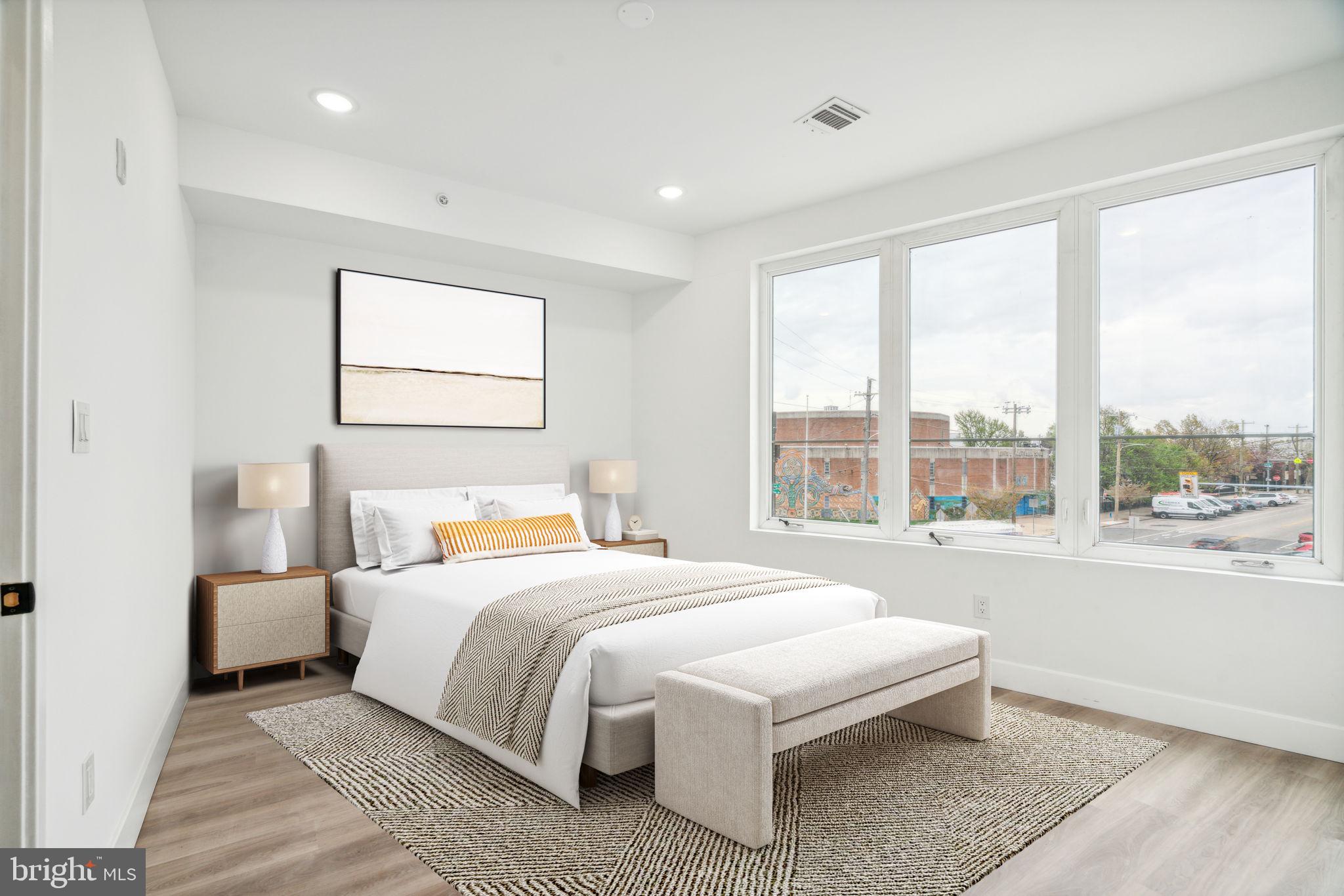 2330 FRANKFORD AVE #3