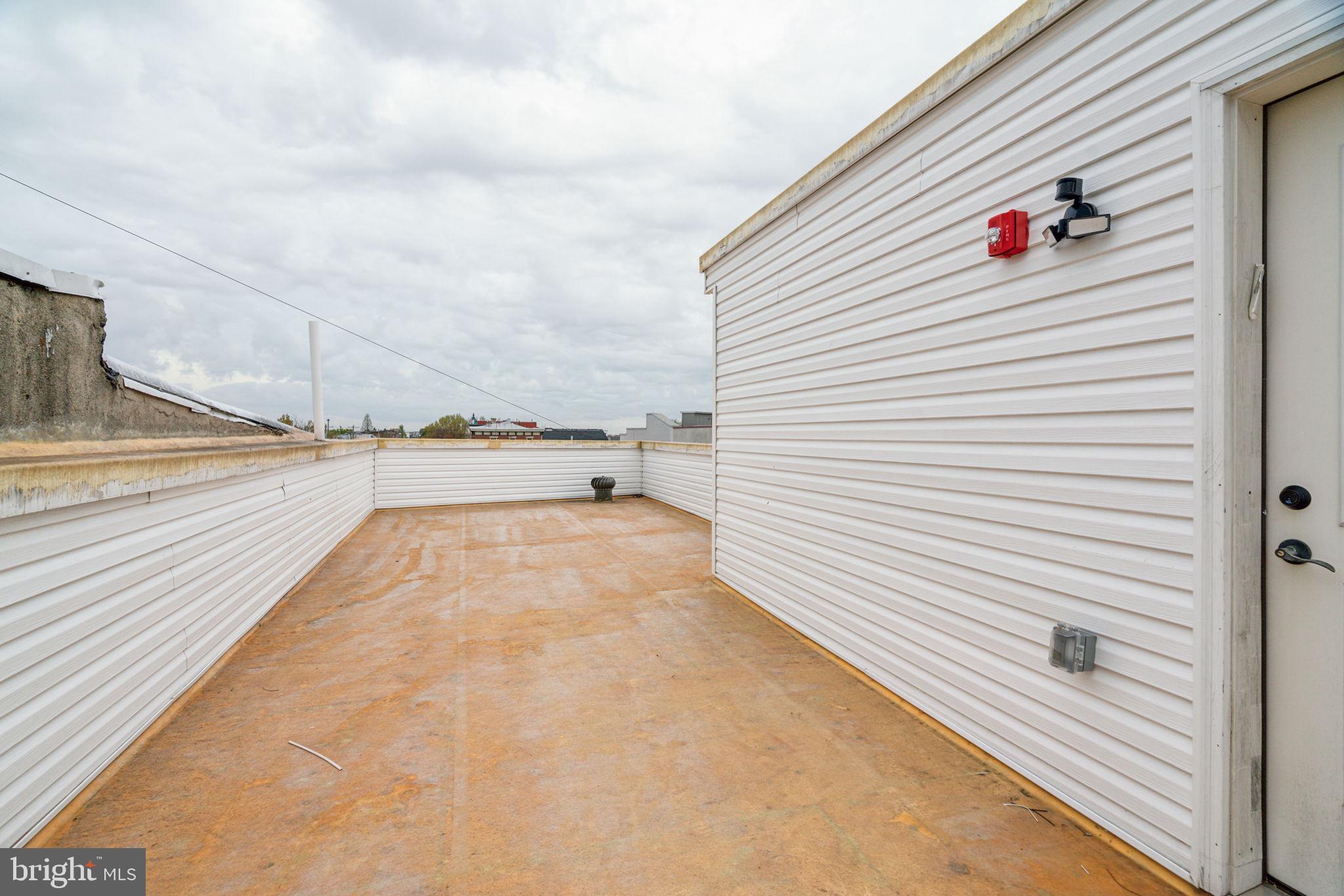 2330 FRANKFORD AVE #3