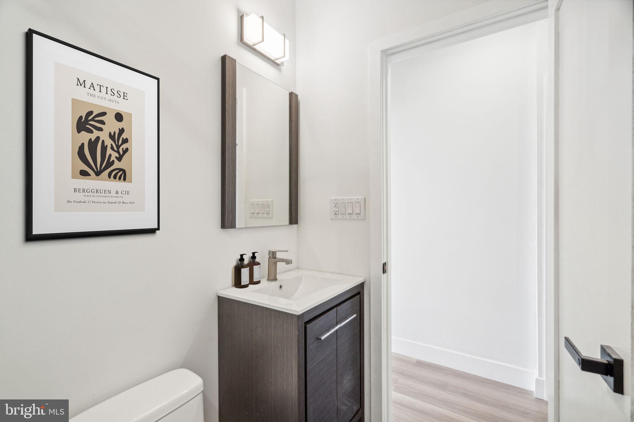 2330 FRANKFORD AVE #3