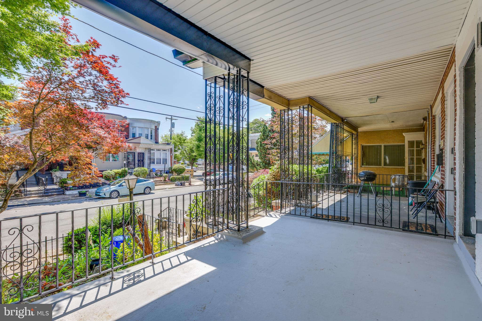 5855 LARCHWOOD AVE #2