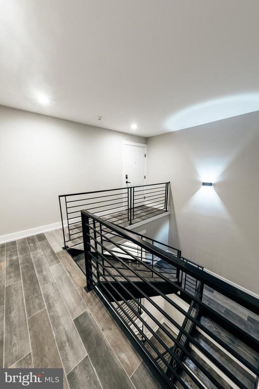 2219 FRANKFORD AVE #3