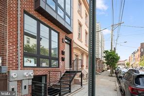 2032 E SUSQUEHANNA AVE #1