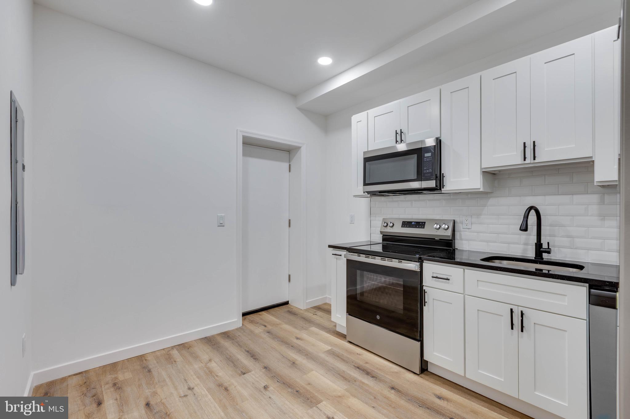 2209 S BUCKNELL ST #1