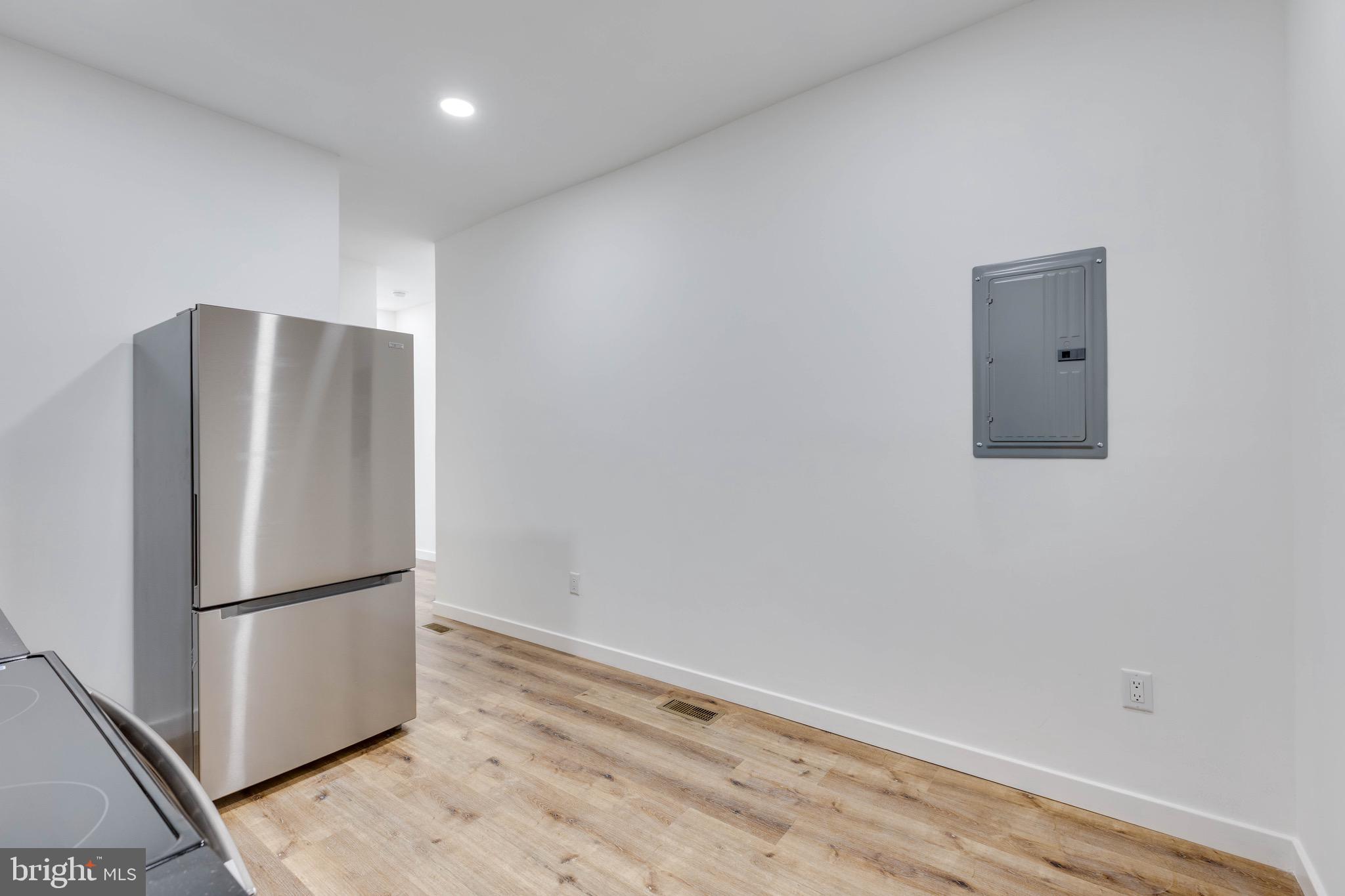 2209 S BUCKNELL ST #1