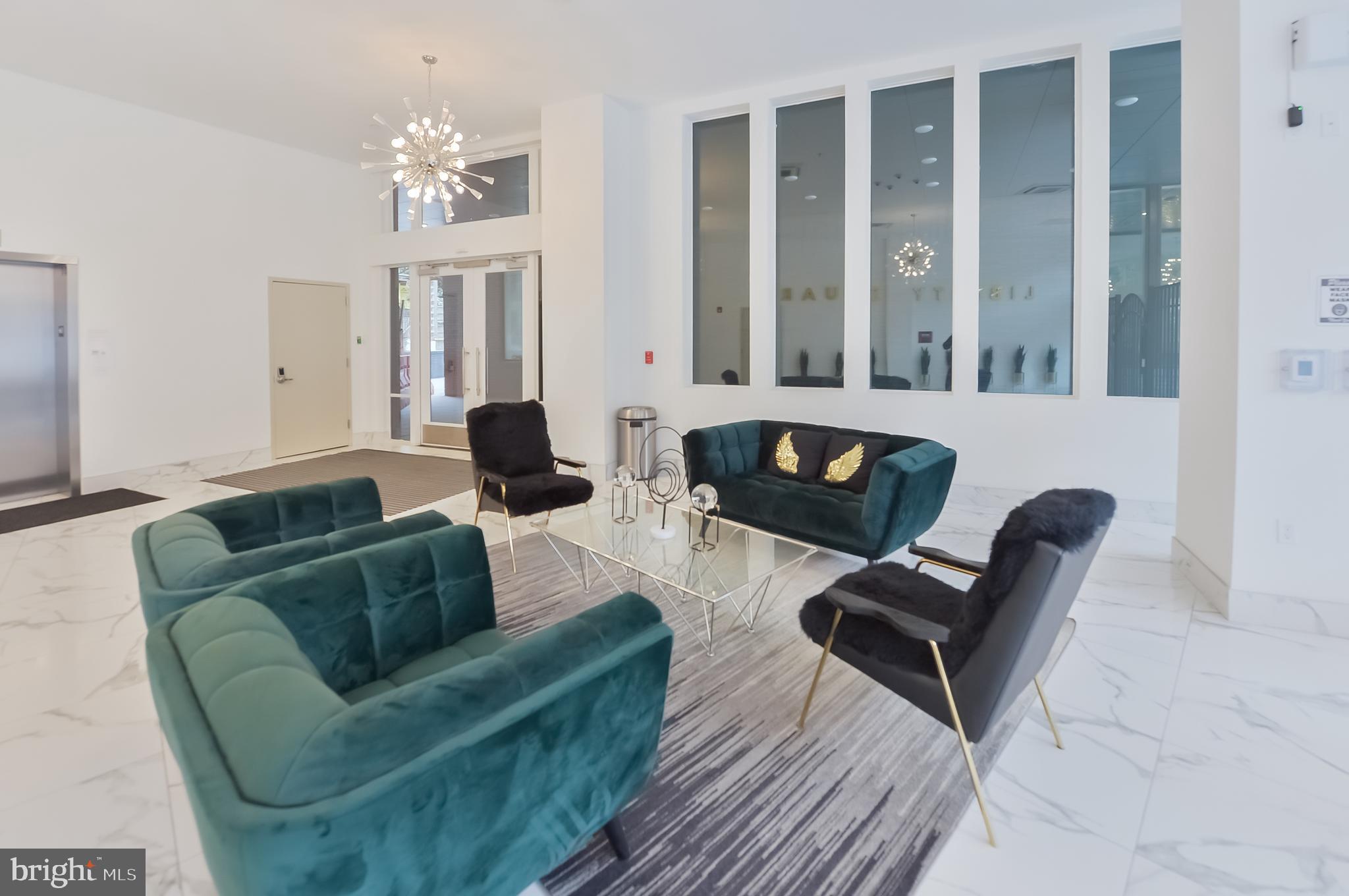 1214 N AMERICAN ST #C208