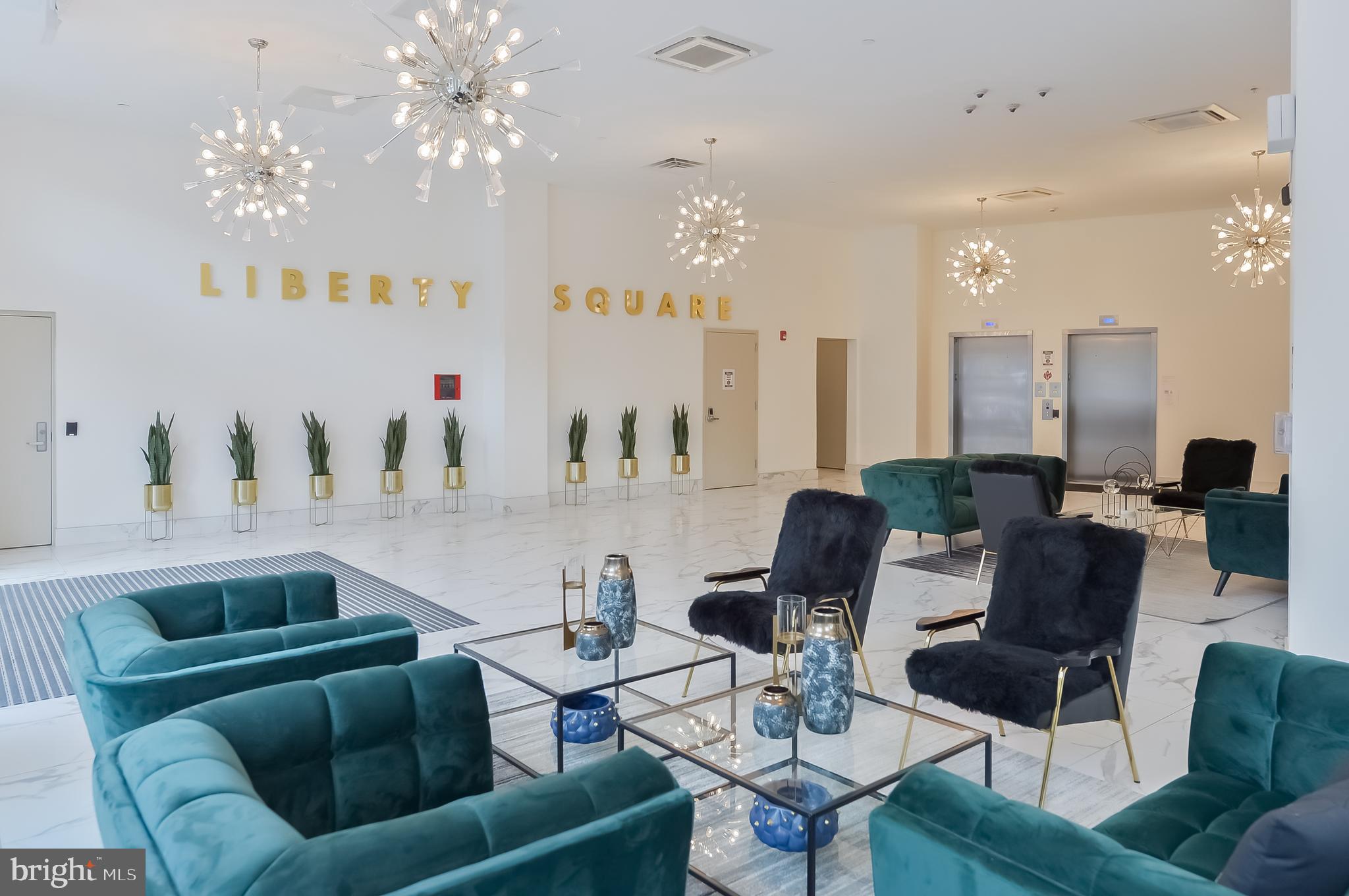 1214 N AMERICAN ST #C208