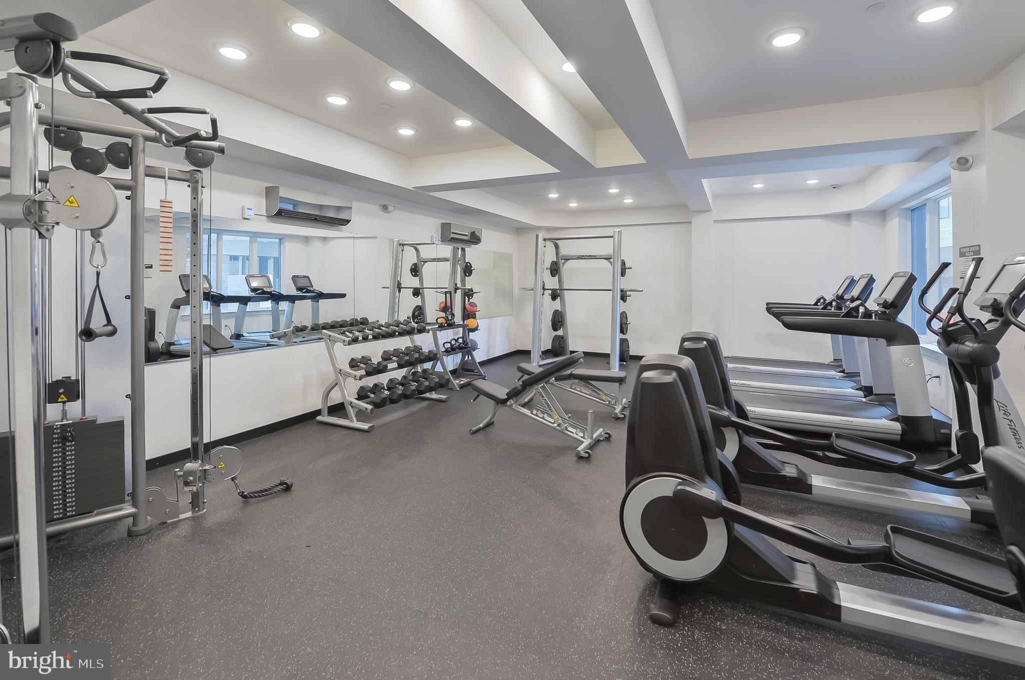 1214 N AMERICAN ST #C208