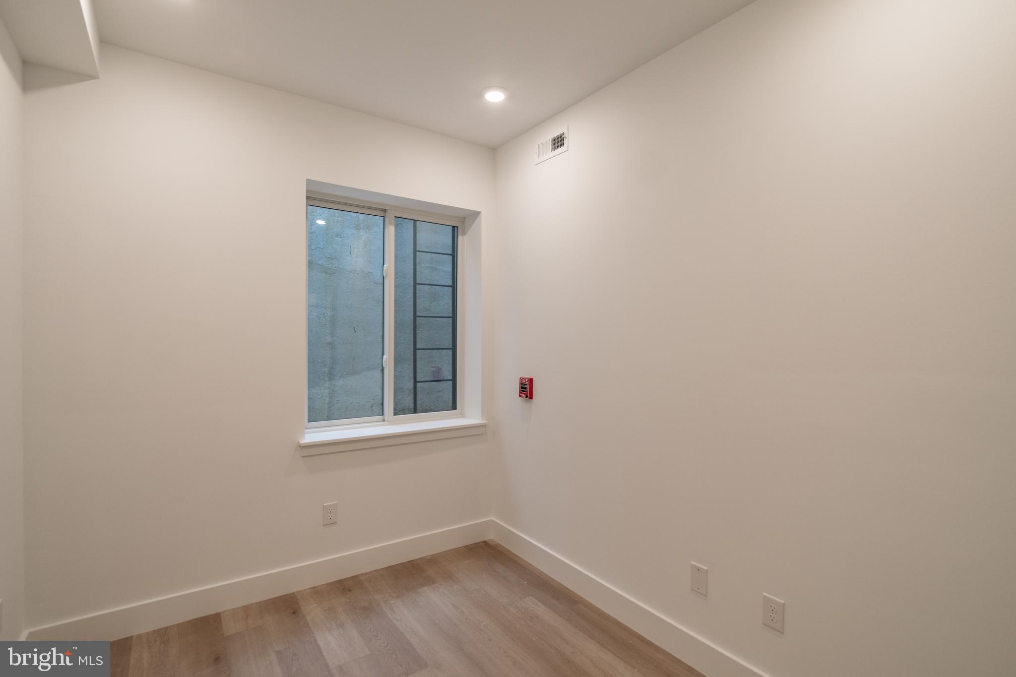 36 N 40TH ST #UNIT 16