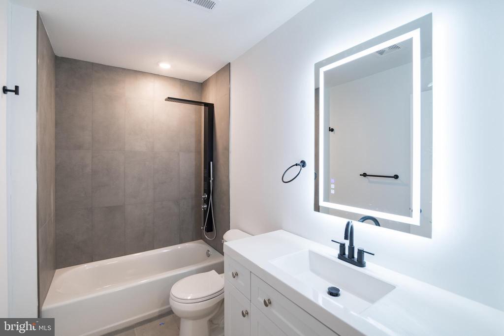 36 N 40TH ST #UNIT 16
