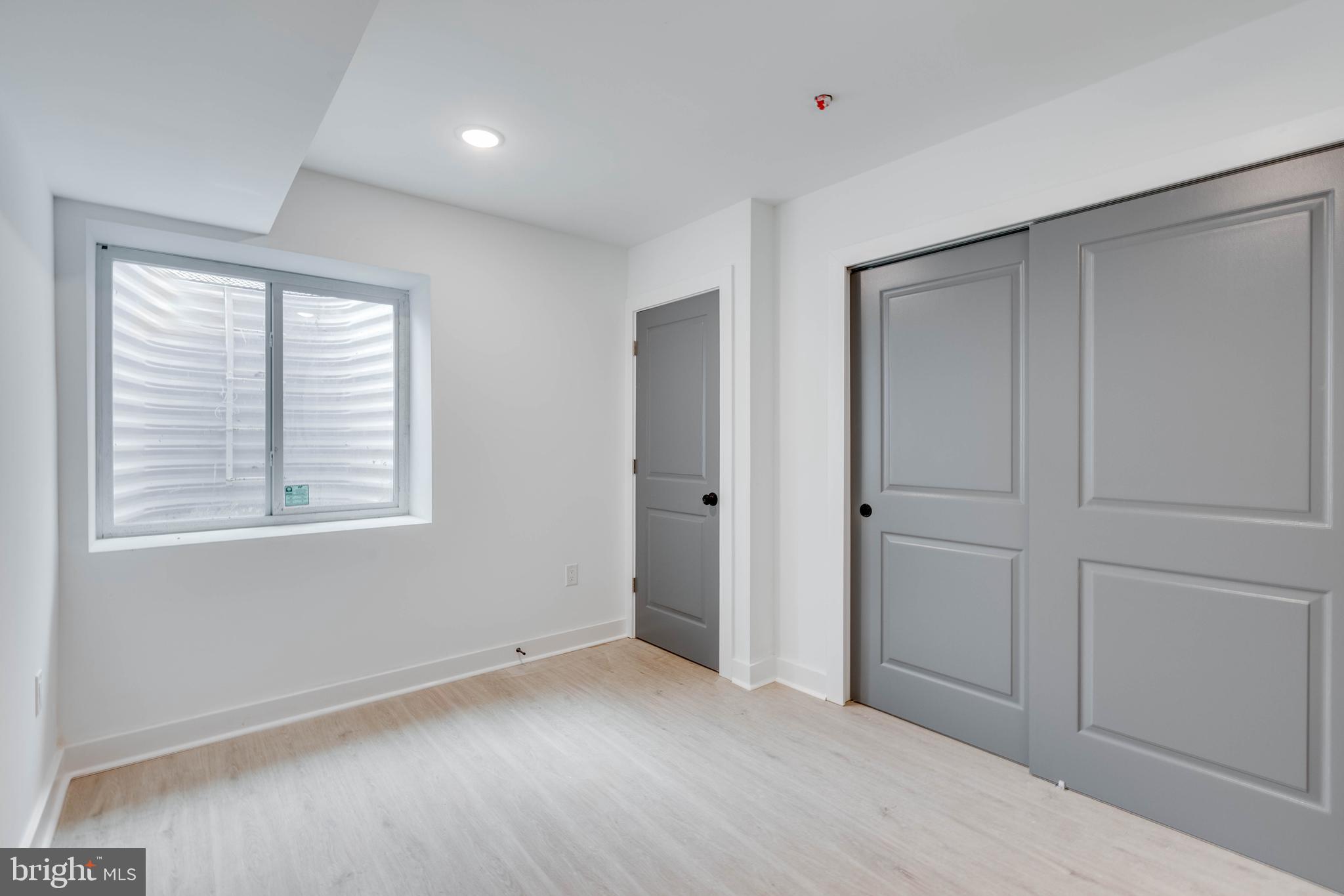 2314 N SYDENHAM ST #1