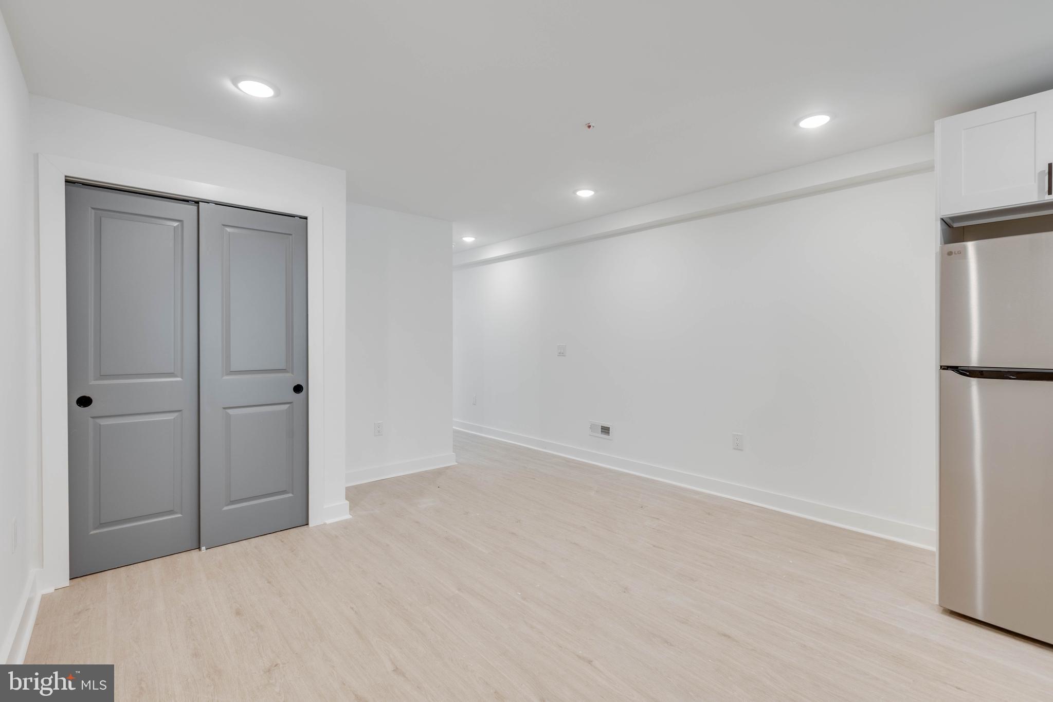 2314 N SYDENHAM ST #1