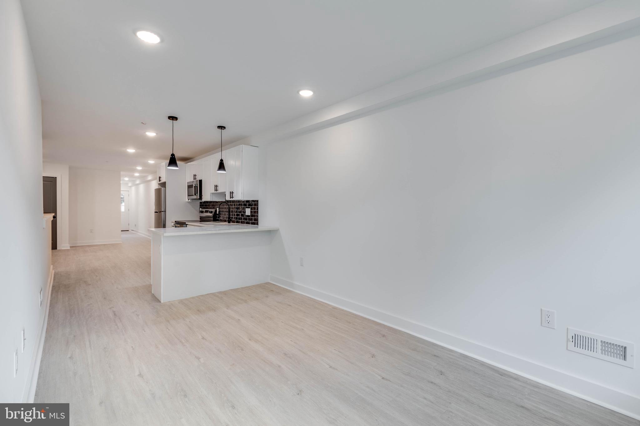 2314 N SYDENHAM ST #1