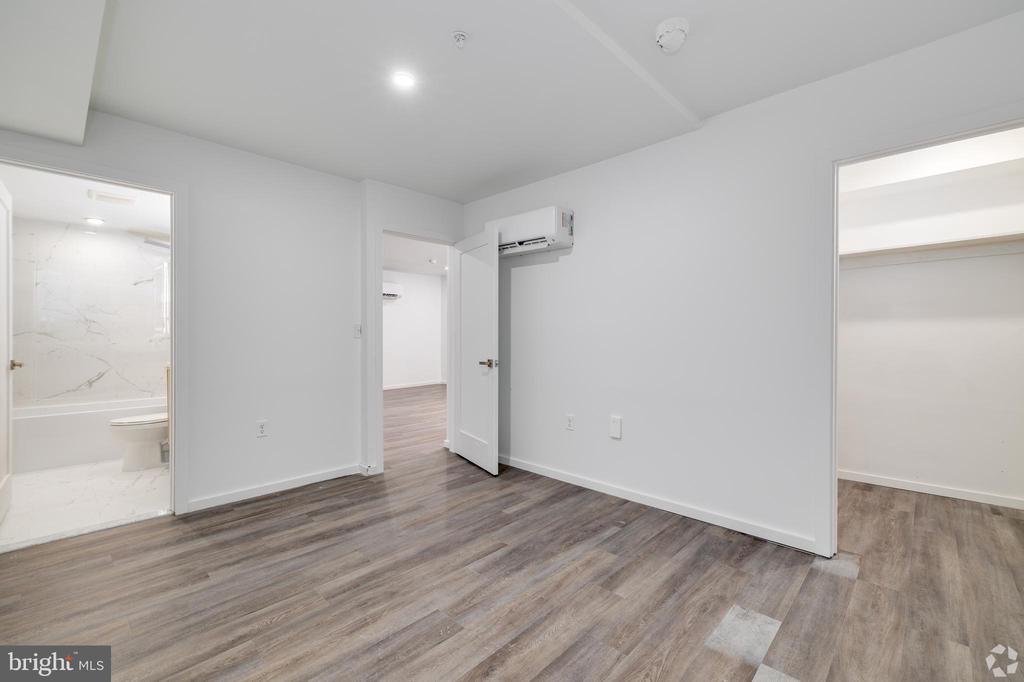 1201 VINE ST #403