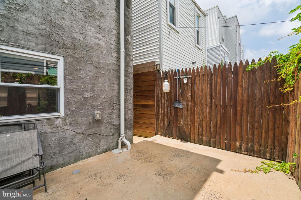 1915 FERNON ST