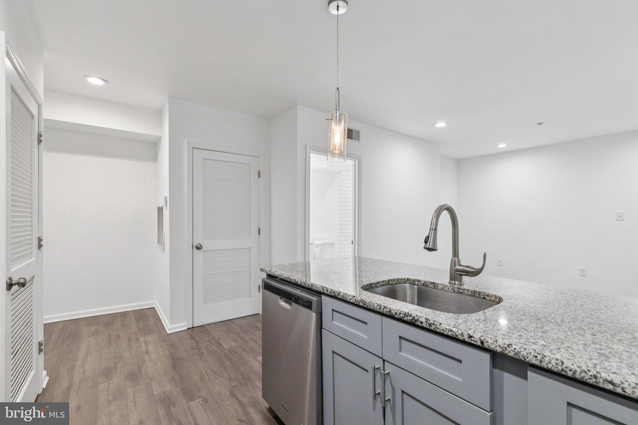 2227 E CUMBERLAND ST #2