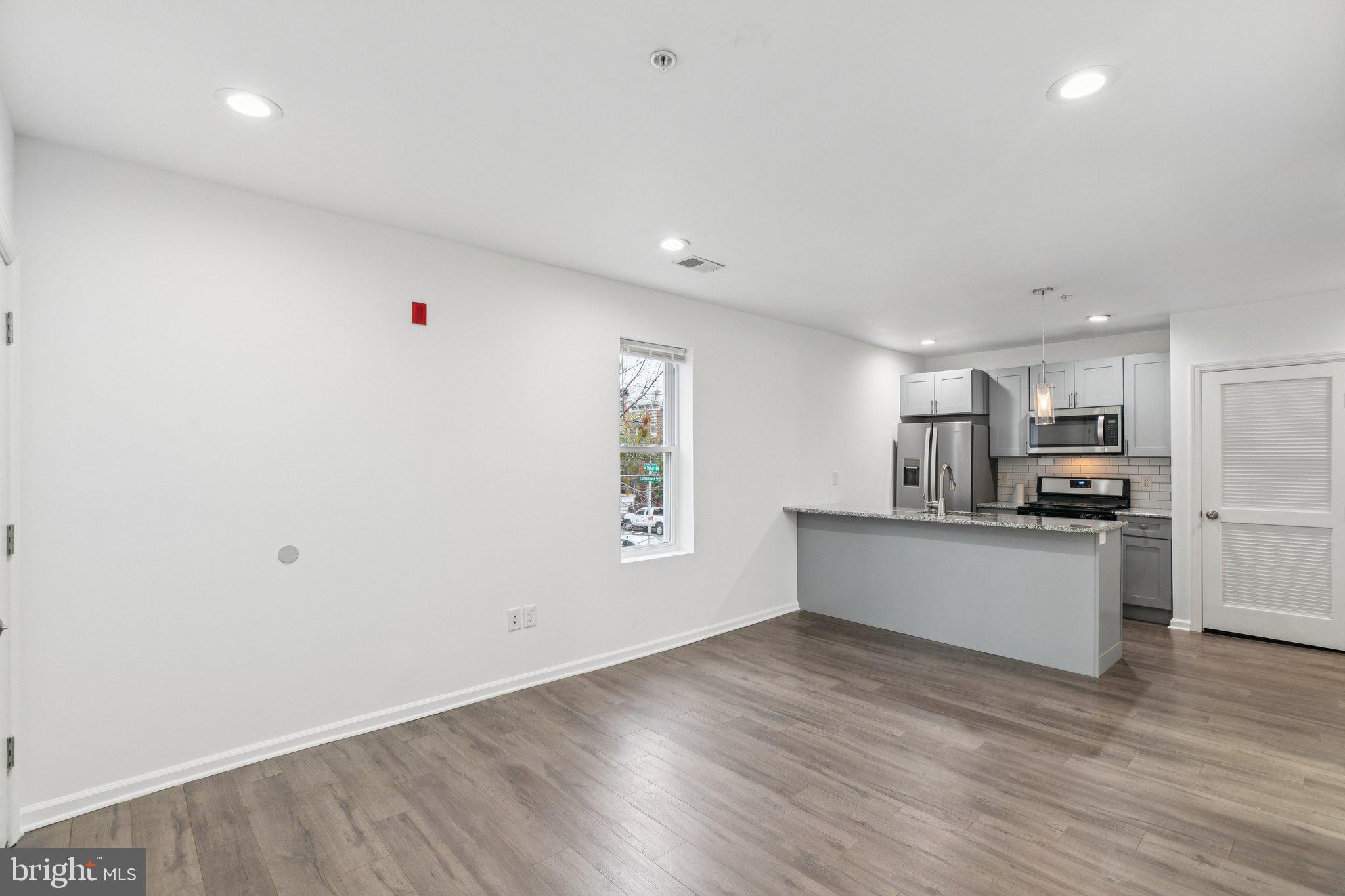 2227 E CUMBERLAND ST #2